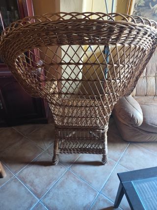 Juego de tres sillones de mimbre y ratan