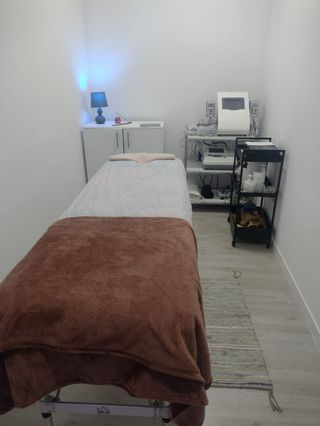 Masajista titulado chico