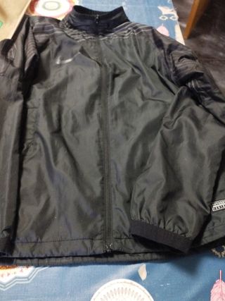 Cortavientos Nike M niño