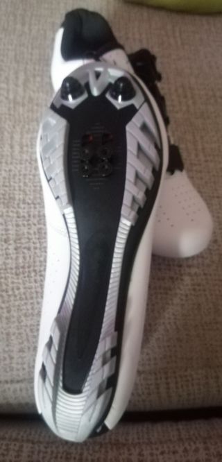 Zapatillas ciclismo de montaña blancas con calas