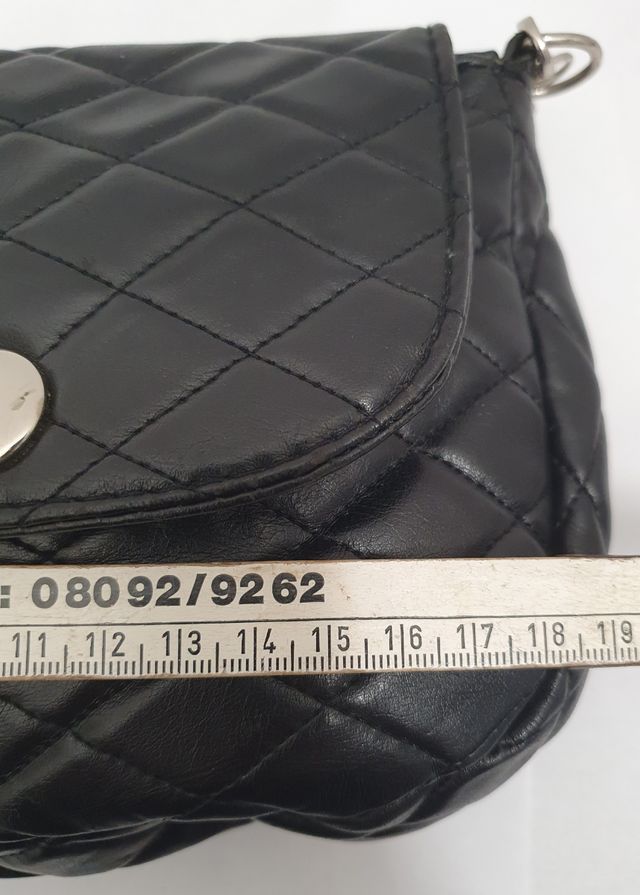 Poscett nera trapuntata