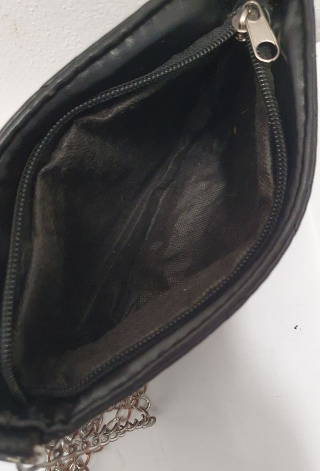 Poscett nera trapuntata