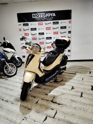 PIAGGIO BEVERLY 400 TOURER