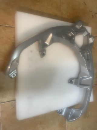 PARRILLA Y MALETA PARA BMW C 400 GT