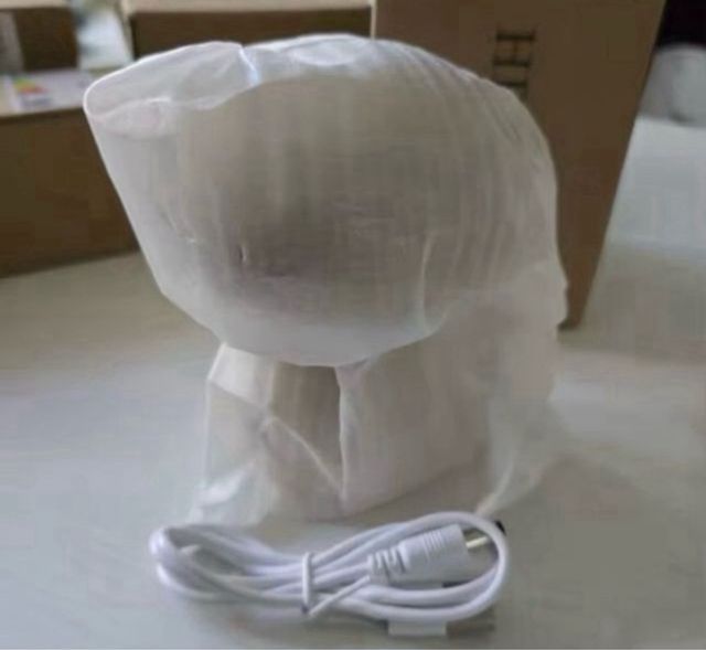 Luz de mesita seta madera