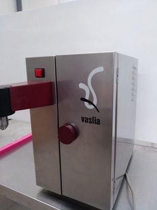 Máquina de fabricar nata montada.