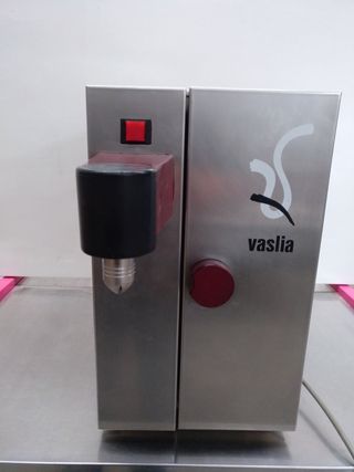 Máquina de fabricar nata montada.