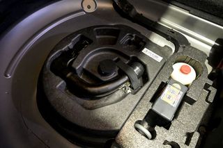 Jaguar XE   2.0I 147kW RWD Prestige Auto