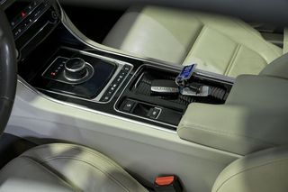 Jaguar XE   2.0I 147kW RWD Prestige Auto