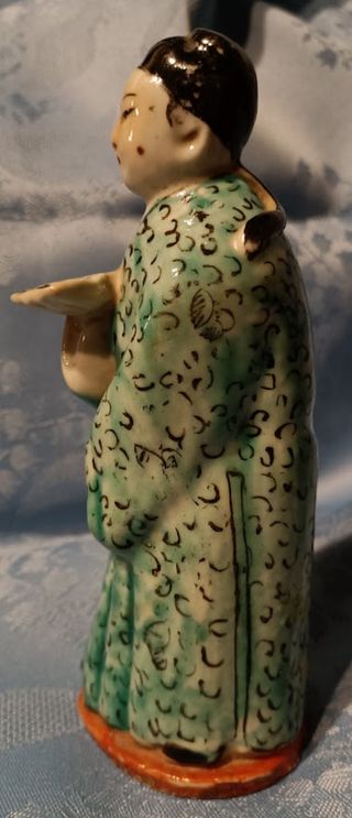 Statua antica  in porcellana  Saggio cinese 