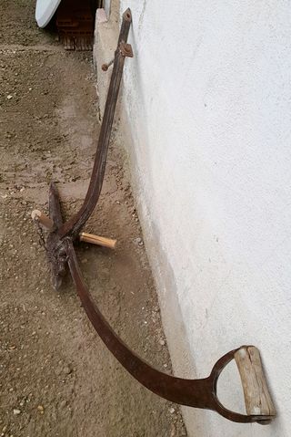 ARADO ANTIGUO ESTILO ROMANO. “AÑO 1936”.