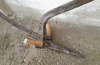 ARADO ANTIGUO ESTILO ROMANO. “AÑO 1936”.