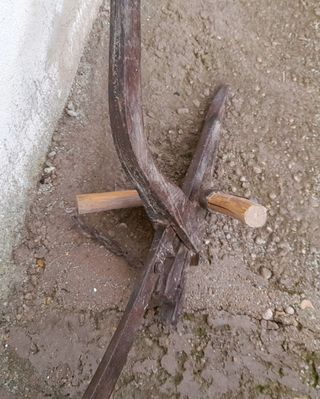 ARADO ANTIGUO ESTILO ROMANO. “AÑO 1936”.