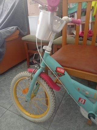 Se vende bicicleta niña Peppa pig