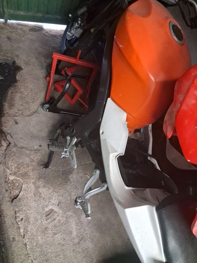 Cuerpos inyección Hiosung 250