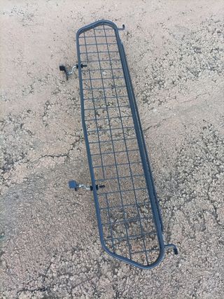 Red separación maletero Golf Plus.