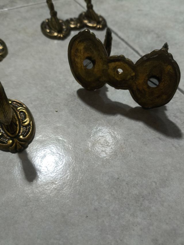 Recoge cortinas alzapaños de bronce