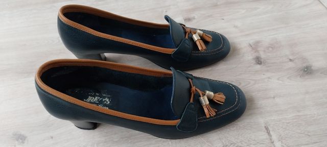 Zapatos de piel hechos en España.