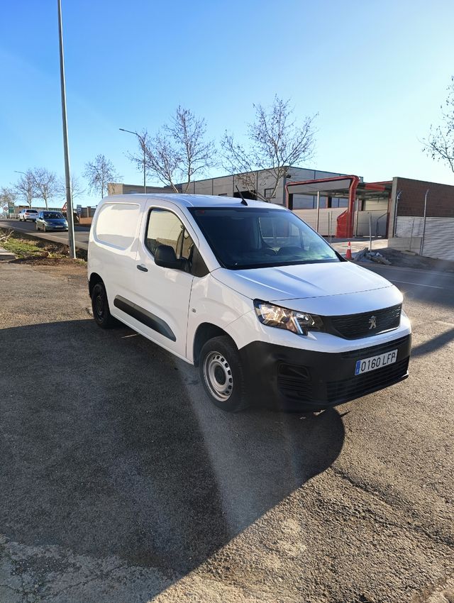 Peugeot Partner 2021