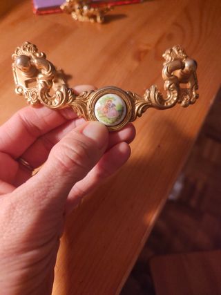 Maniglie per comodini o cassettiere