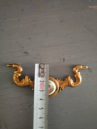 Maniglie per comodini o cassettiere