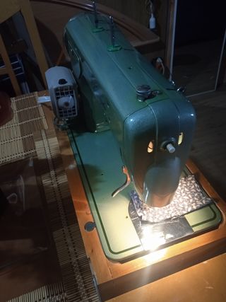 Maquina de coser electrica