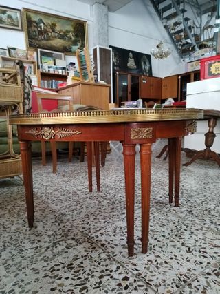 MESA FRANCESA REDONDA