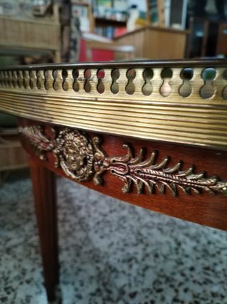 MESA FRANCESA REDONDA