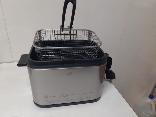 FREIDORA ELECTRICA Jata FR326 1 litro SIN ESTRENAR