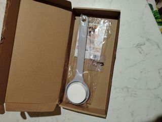 Applicatore crema dietro la schiena