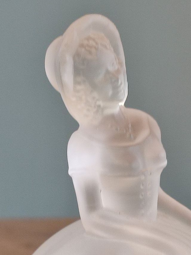 Statuetta dama cristallo produzione RCR Italia