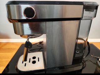 Cafetera con Molinillo Cecotec. 