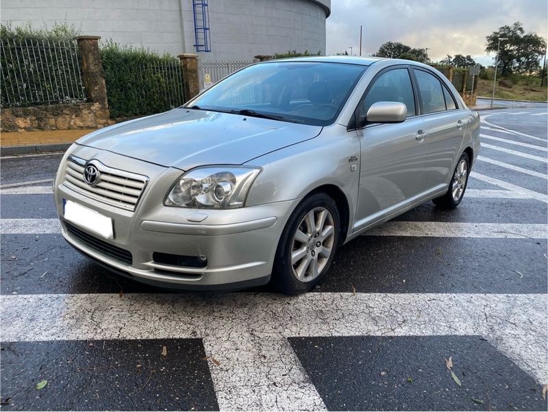 Toyota Avensis 2005 - foto 1