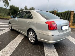 Toyota Avensis 2005