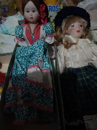 Muñecas de porcelana