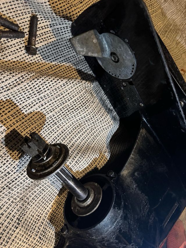 COLA DE SUZUKI DF 60 