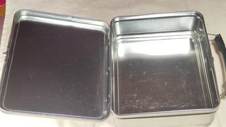 Caja HEINEKEN, maletín metálico