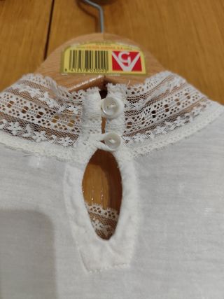 Camisa estilo romántico