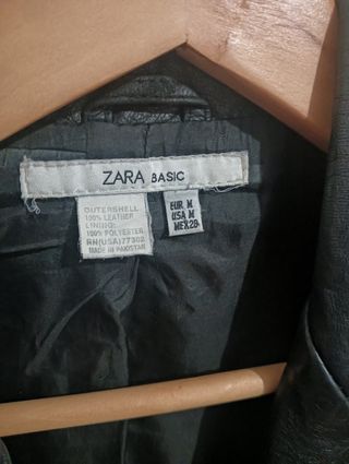 Americana de piel. Zara. Talla M.