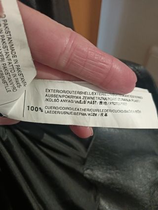 Americana de piel. Zara. Talla M.