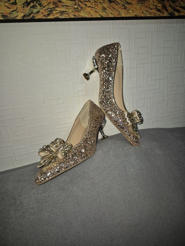 N41 Zapatos con diamantes de imitación