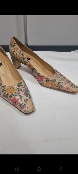 Zapatos piel tacón, sin estrenar