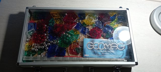Geomag con maletin