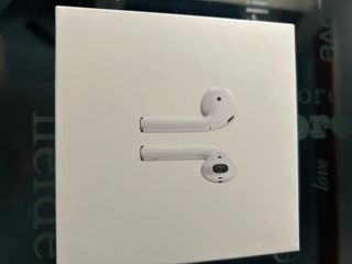 Estuche cargador AirPods versión 1.