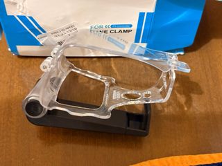 Pinza porta smartphone per joystick play station 5