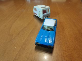 Majorette Ford Capri con Caravana