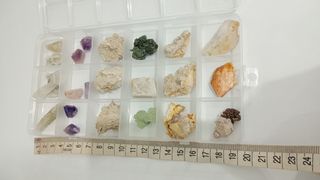 Caja de 23 minerales