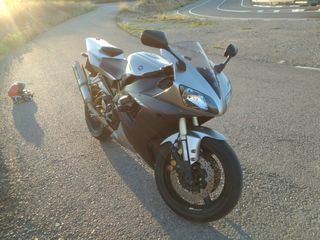 Yamaha R1 2003