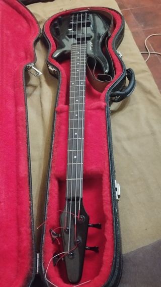 Bajo k. Riders con maleta rígida incluida