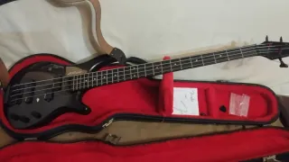 Bajo k. Riders con maleta rígida incluida